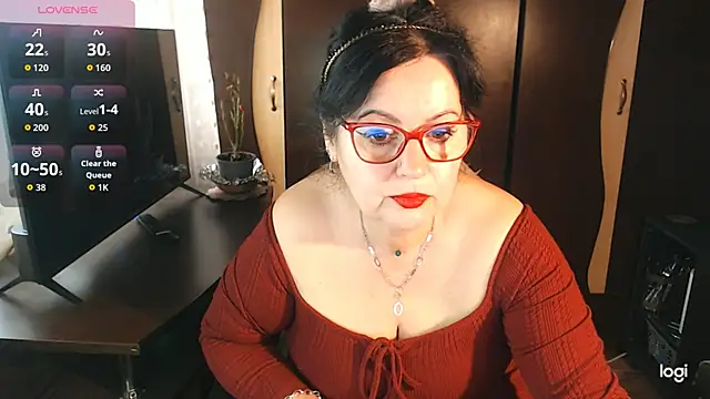 exiMIlf online show from February 24, 11:30 am