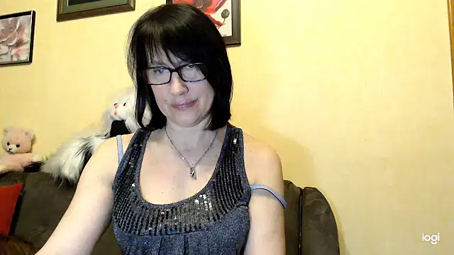 Vlastelina online show from March 3, 8:15 pm