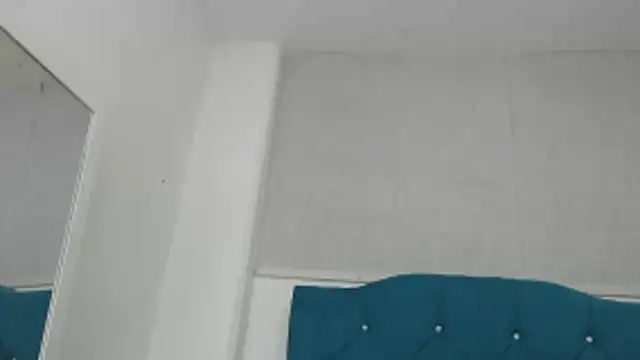 orianna and sasha online show from April 17, 1:14 pm