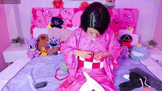 emma wilder  online show from March 6, 7:10 pm