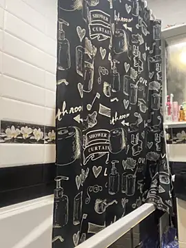 Snapshot of Shailadiess chatting on February 23, 11:13 pm Shailadiess online show from February 23, 11:13 pm