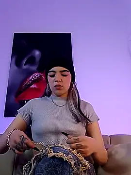 Meivis     online show from April 1, 7:11 pm