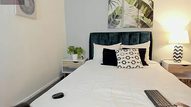 AgathaBloom  online show from February 27, 1:11 pm