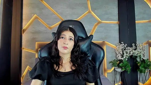 Snapshot of SinLickerr chatting on February 24, 7:56 pm SinLickerr online show from February 24, 7:56 pm