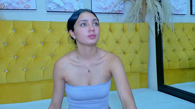  ArianaToroo online show from March 3, 1:39 pm