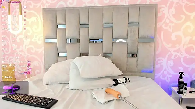 Alanna-Rose online show from March 29, 8:42 pm