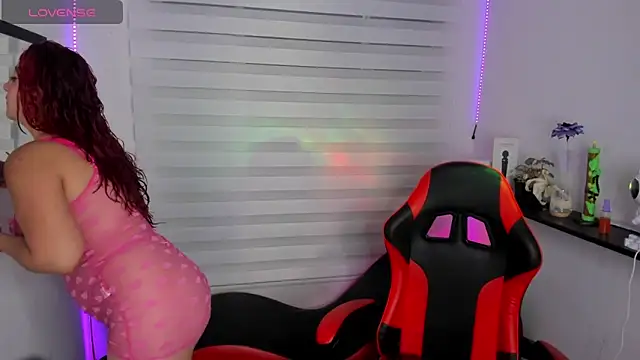 Emily Jonesh online show from March 26, 12:33 pm