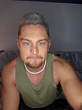 Snapshot of EddyRise- chatting on February 23, 5:32 pm EddyRise- online show from February 23, 5:32 pm