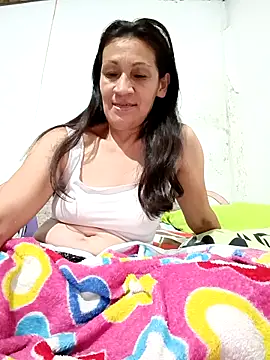 Snapshot of Layla_Zaid chatting on February 27, 3:50 am Layla Zaid online show from February 27, 3:50 am