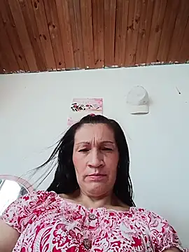 Layla Zaid online show from May 28, 4:04 pm