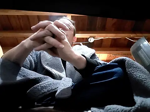 Snapshot of ShadowLove85 chatting on February 16, 12:51 am ShadowLove85 online show from February 16, 12:51 am