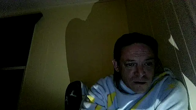 Snapshot of ShadowLove85 chatting on February 23, 3:59 am ShadowLove85 online show from February 23, 3:59 am