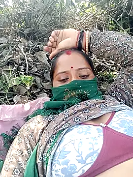 Snapshot of Pallavi_hote chatting on February 25, 4:33 am Pallavi hote online show from February 25, 4:33 am