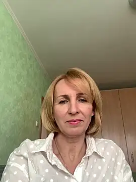 Snapshot of VeltaMur975 chatting on February 18, 10:00 am VeltaMur975 online show from February 18, 10:00 am