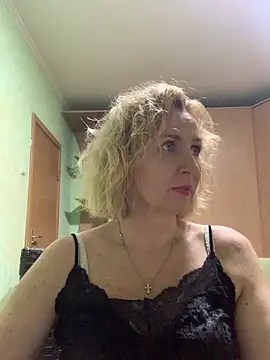 Snapshot of VeltaMur975 chatting on March 4, 7:42 pm VeltaMur975 online show from March 4, 7:42 pm