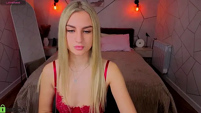 Silen Tori online show from April 6, 9:32 am