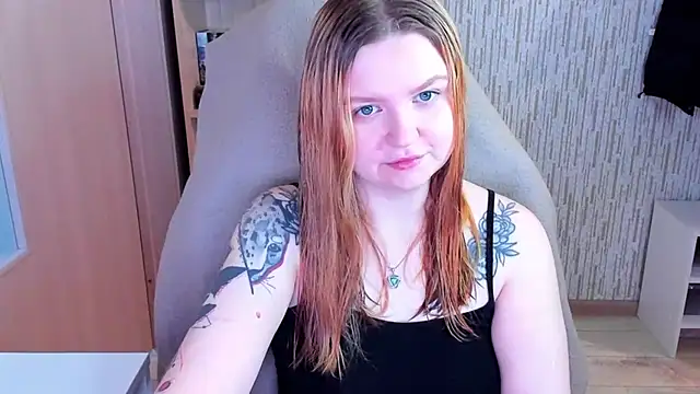 AnitaXVine online show from February 28, 9:21 am