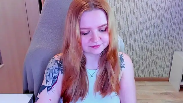 Snapshot of AnitaXVine chatting on May 2, 6:35 pm AnitaXVine online show from May 2, 6:35 pm