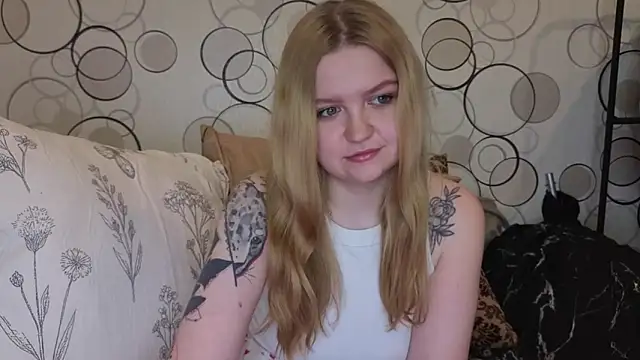 Snapshot of AnitaXVine chatting on June 1, 6:53 pm AnitaXVine online show from June 1, 6:53 pm