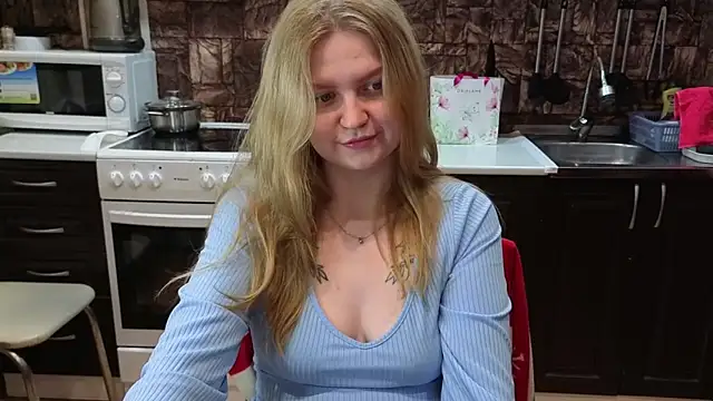 Snapshot of AnitaXVine chatting on June 3, 6:57 pm AnitaXVine online show from June 3, 6:57 pm