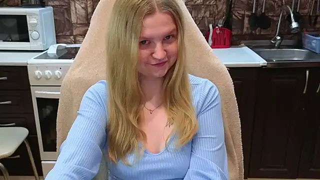 Snapshot of AnitaXVine chatting on June 18, 7:29 pm AnitaXVine online show from June 18, 7:29 pm