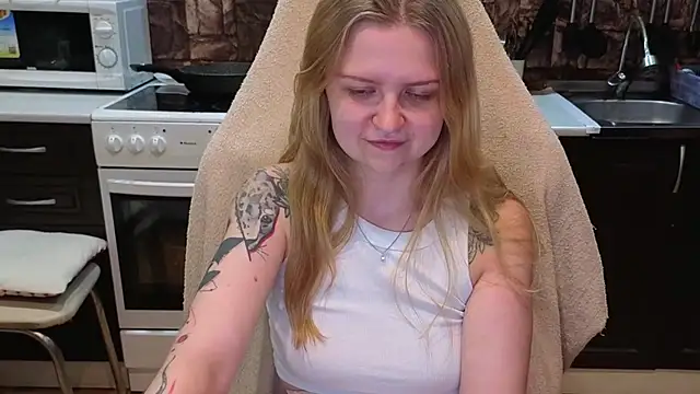 Snapshot of AnitaXVine chatting on July 25, 7:11 pm AnitaXVine online show from July 25, 7:11 pm