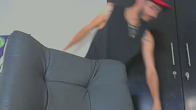 LovexJuxn8 online show from February 16, 6:15 pm