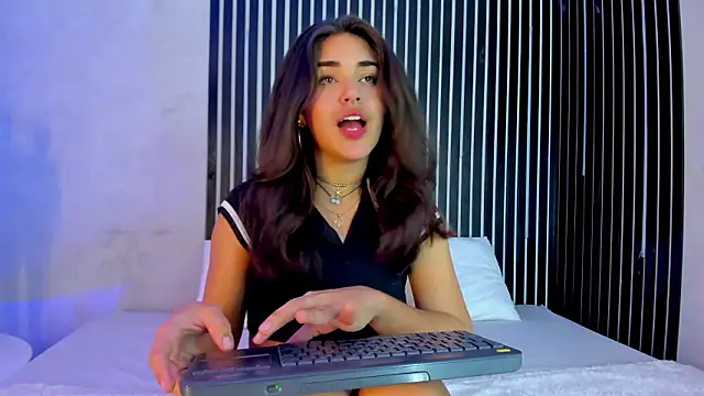 melodyphillips 2  online show from February 24, 5:16 am