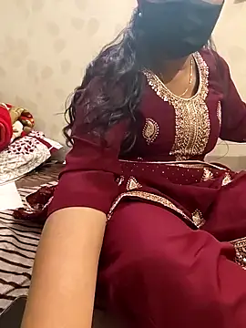 Snapshot of Joyti_07 chatting on February 15, 9:41 am Joyti 07 online show from February 15, 9:41 am