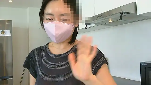 Mochi-Momo online show from April 5, 4:53 am