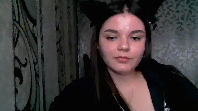 Snapshot of VictoriaPricee chatting on March 2, 4:03 pm VictoriaPricee online show from March 2, 4:03 pm