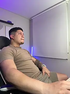  robertobaggioo online show from February 28, 6:36 am