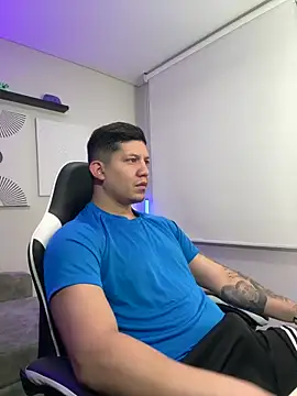  robertobaggioo online show from March 4, 12:00 pm