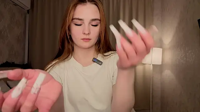 Snapshot of TessieFigge chatting on February 27, 7:03 pm TessieFigge online show from February 27, 7:03 pm