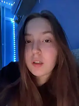 Snapshot of LixuryBaby chatting on February 24, 7:23 pm LixuryBaby online show from February 24, 7:23 pm