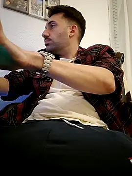 espanolmadrid94 online show from February 14, 11:45 pm