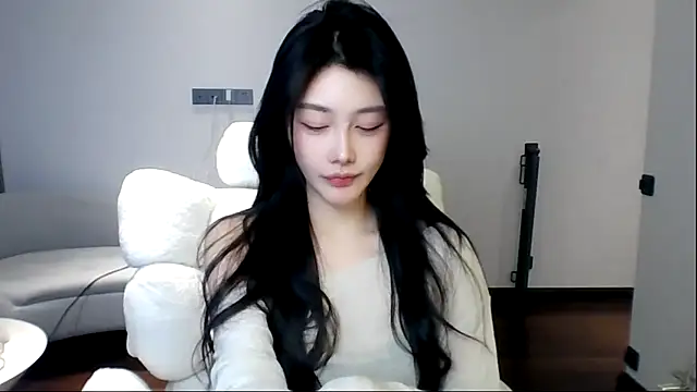 MedeLineayr online show from March 29, 5:02 pm