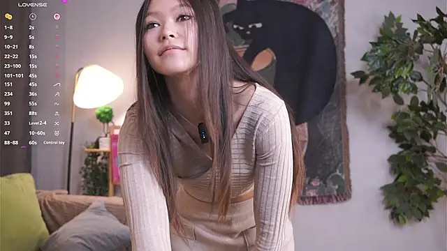 JanelBitther online show from April 12, 8:14 pm