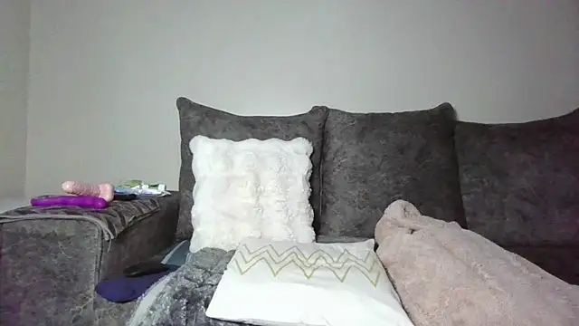 goldiecandy online show from July 15, 5:34 am