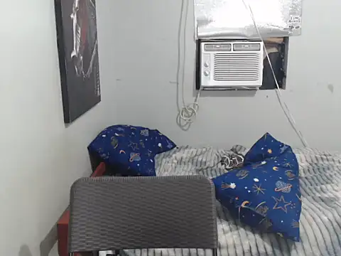 MiMi yeah00 online show from March 8, 9:35 am