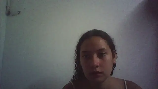 Snapshot of blakeandallisa chatting on June 17, 1:30 am blakeandallisa online show from June 17, 1:30 am