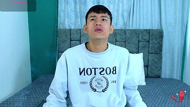 Snapshot of NicolasTorrez chatting on February 18, 1:07 pm NicolasTorrez online show from February 18, 1:07 pm