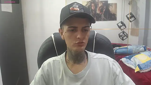 Snapshot of benjamin_anthony chatting on February 24, 2:31 am benjamin anthony online show from February 24, 2:31 am