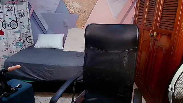Snapshot of vane_latin18 chatting on May 2, 7:19 pm vane latin18 online show from May 2, 7:19 pm