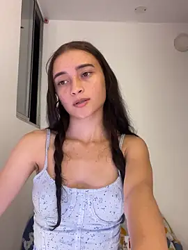 Snapshot of candy_deluxe chatting on February 22, 12:45 am candy deluxe online show from February 22, 12:45 am