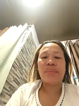 squirtshantal online show from April 15, 7:43 pm