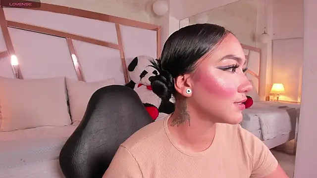 ween sheng  online show from March 3, 5:08 pm