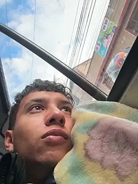 Snapshot of Jhony_rayder chatting on February 16, 12:23 pm Jhony rayder online show from February 16, 12:23 pm