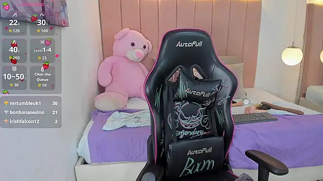 antonella moon7 online show from March 2, 7:15 am