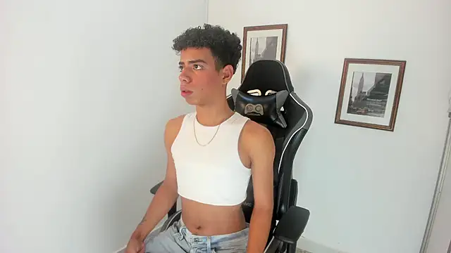 alexx cum18 online show from July 8, 5:06 pm